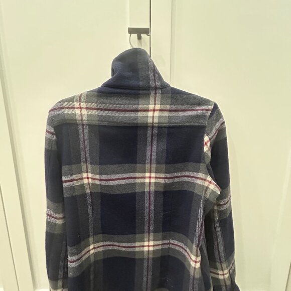 Mons Royale Women's size Small Mountain Shirt - Picture 3 of 3